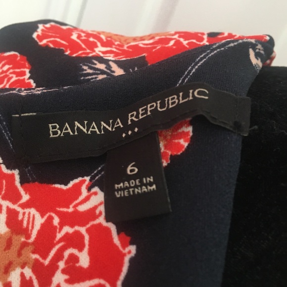 Banana Republic Sleeveless Dress - Picture 3 of 3